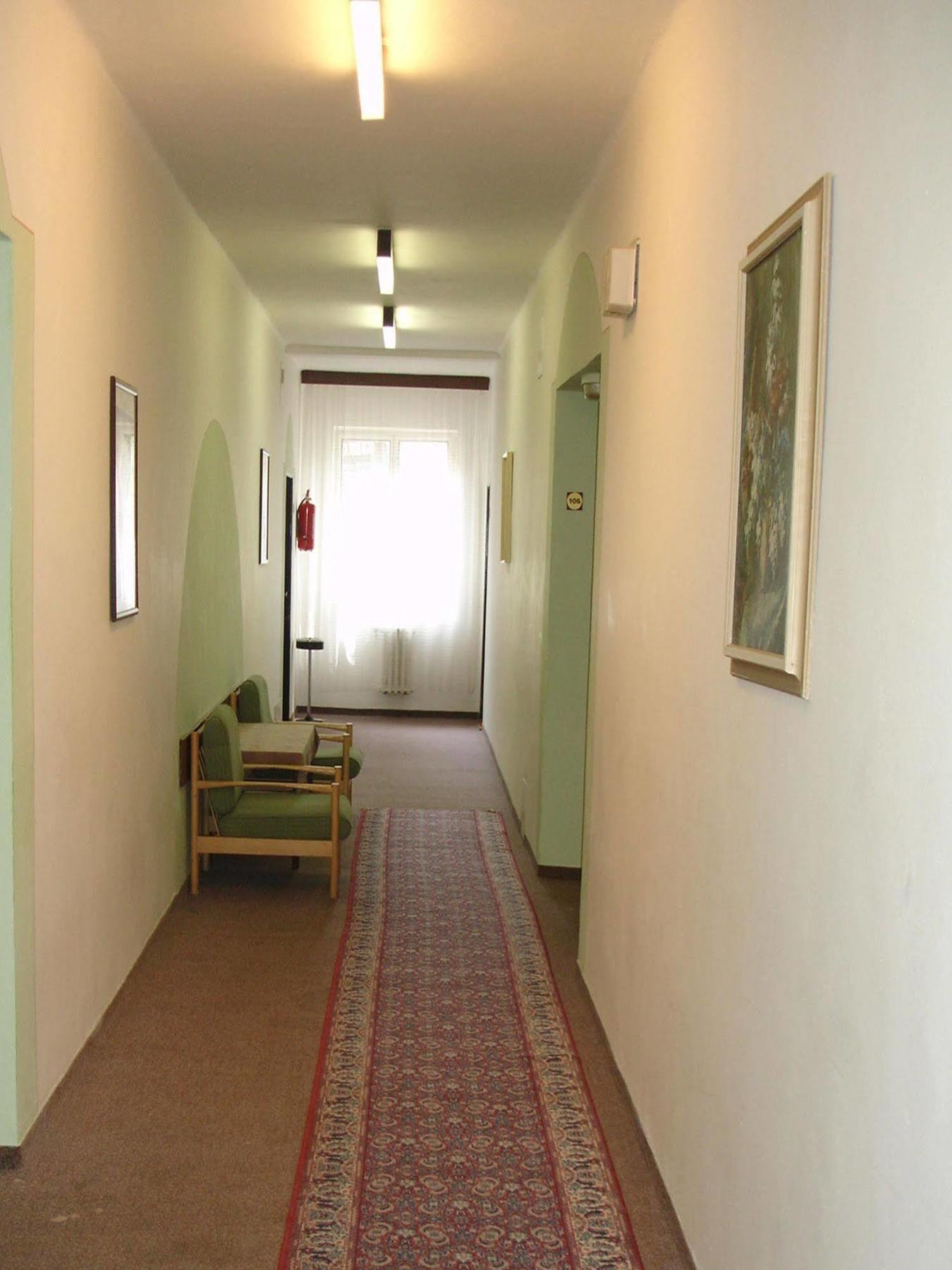 Ea Hotel Jasmin Prague Exterior photo