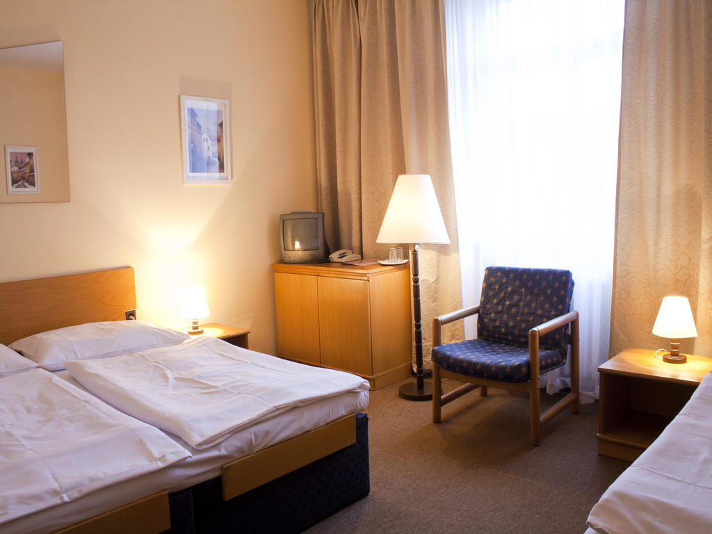 Ea Hotel Jasmin Prague Exterior photo