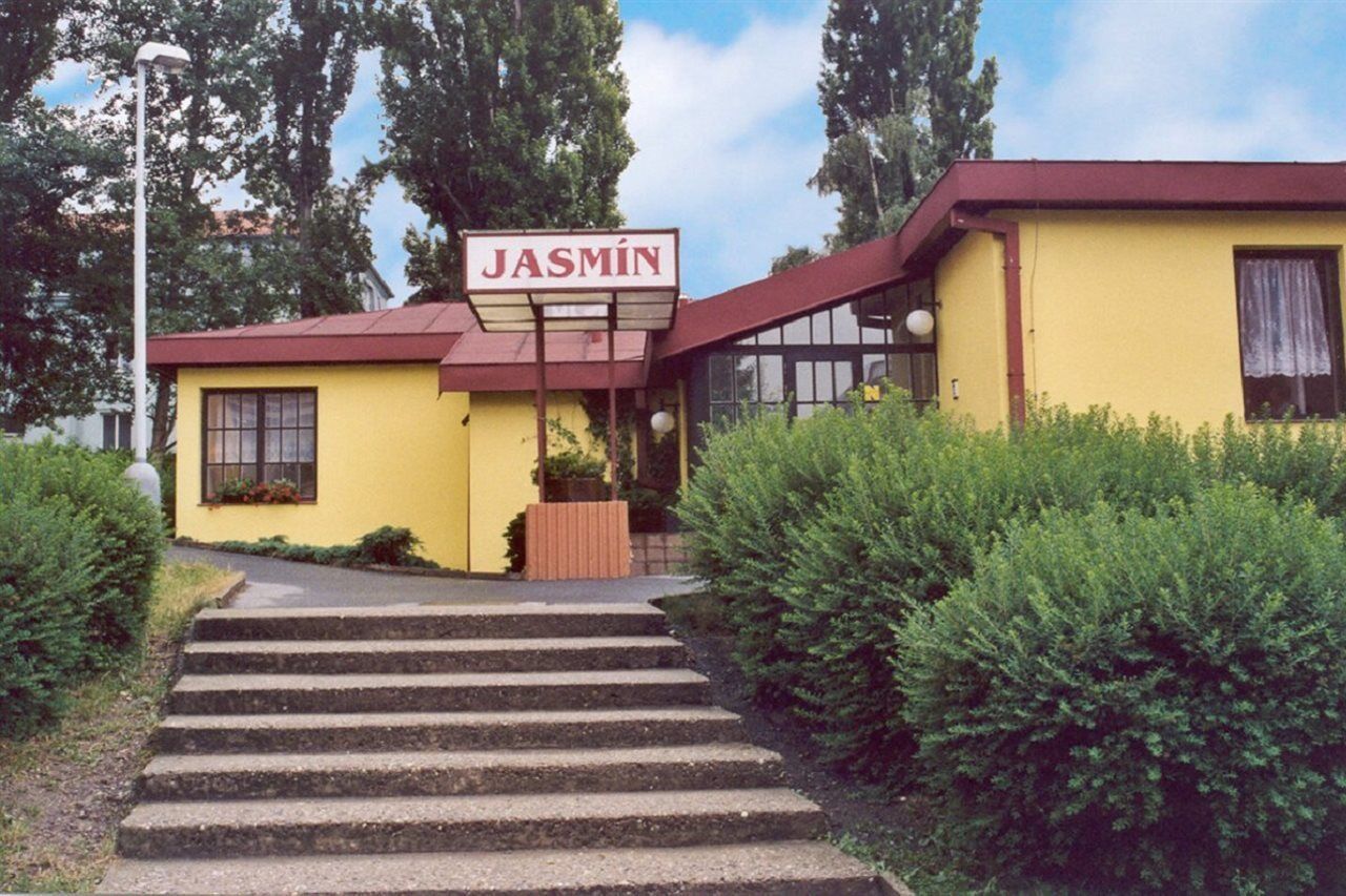 Ea Hotel Jasmin Prague Exterior photo